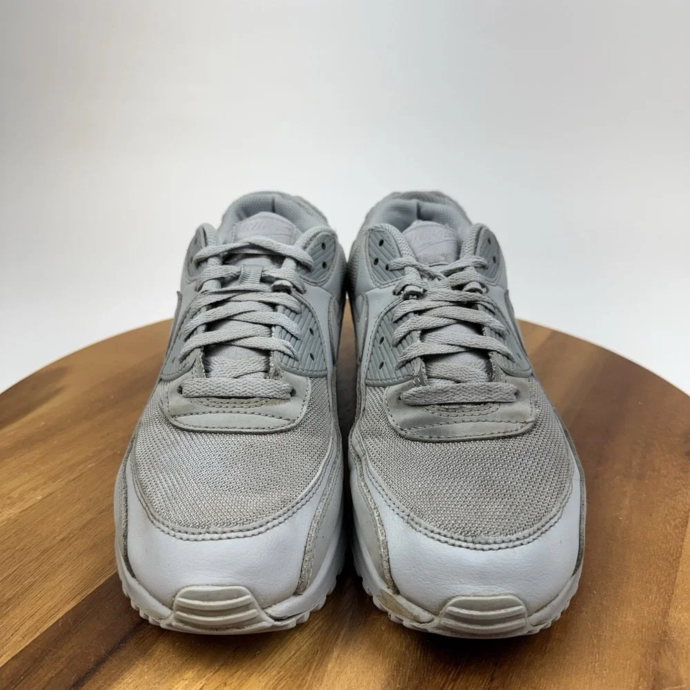 Mens Nike Air Max 90 Gray Low 4Athletic Training Sneakers Shoes Size 11 D GUC
